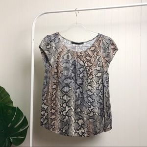 Zara Tops - EUC >> Zara Snakeskin Print Top >> XS Zara Tops - EUC >> Zara Snakeskin Print Top >> XS